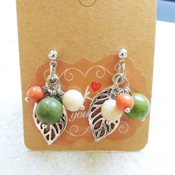 🍂🍁🍃 3/$25!!! Mixed Media Leaf Dangle Earrings - Green Mango + Cream - Picture 1 of 7
